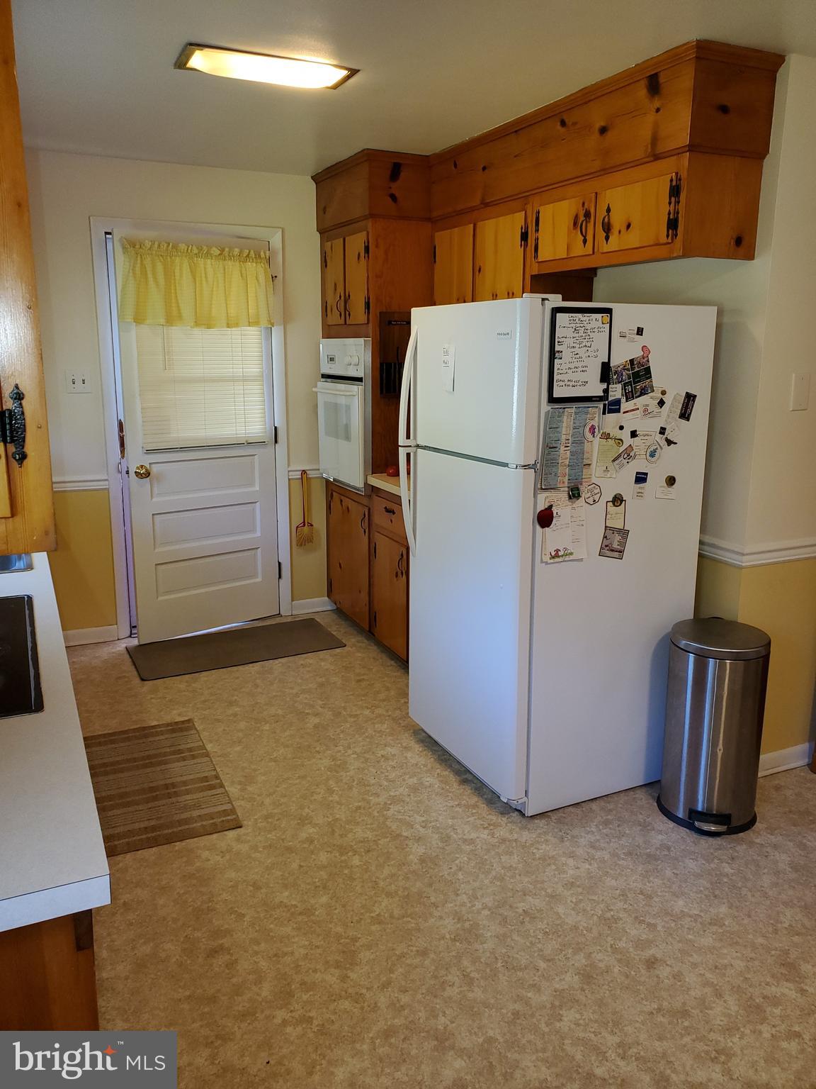 1035 Round Hill Road Winchester, VA 22602 - Photo 5 of 35 Kitchen