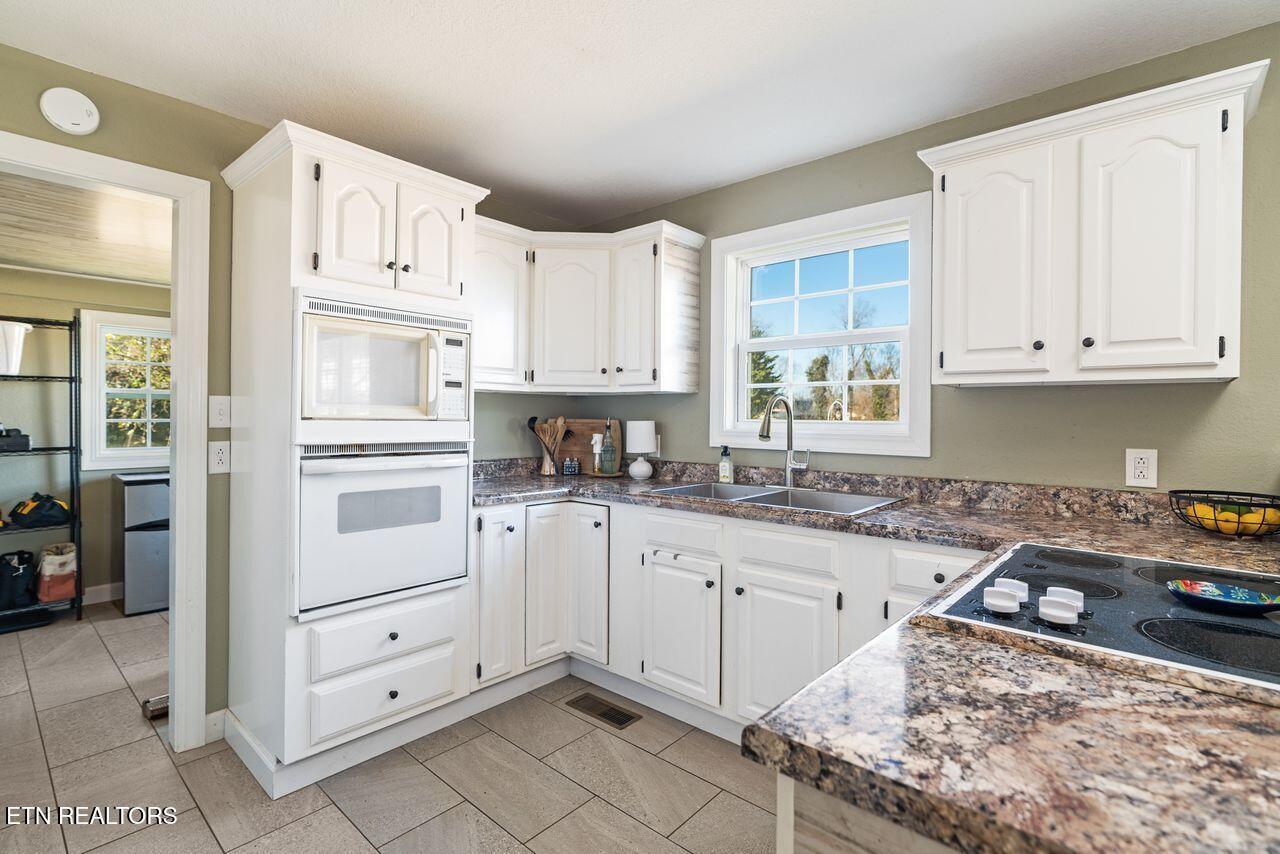 404 Locust Street Morristown, TN 37813 - Photo 7 of 16 8