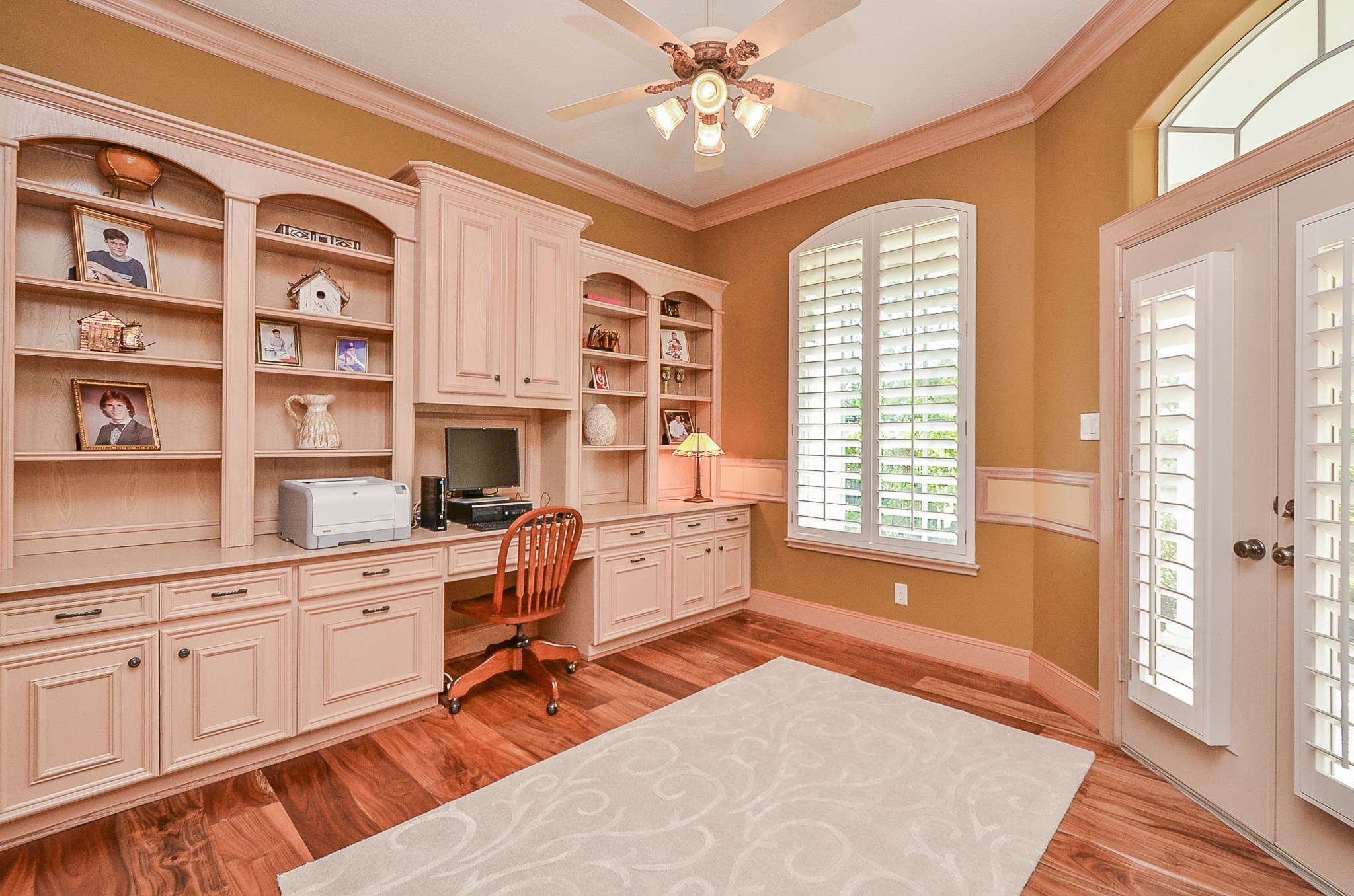 12711 Waterside Way Houston, TX 77041 - Photo 13 of 48 Great study with many built-ins.