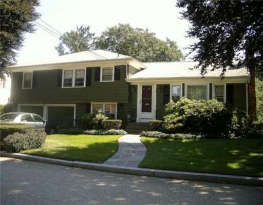 23 Beech Tree Road East Providence, RI 02916 - Photo 1 of 19 Exterior Front.