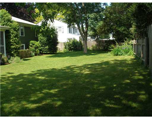 23 Beech Tree Road East Providence, RI 02916 - Photo 3 of 19 Yard/Garden.