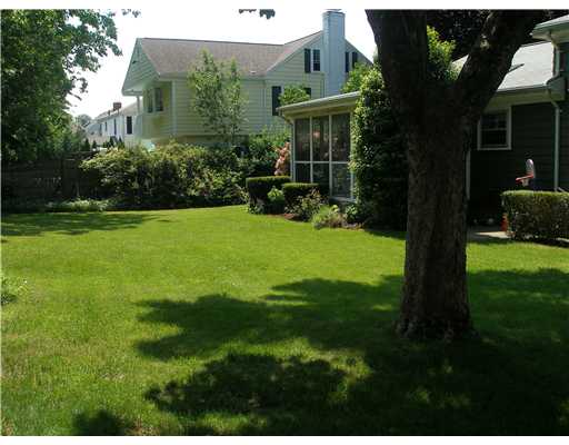 23 Beech Tree Road East Providence, RI 02916 - Photo 4 of 19 Exterior Back.