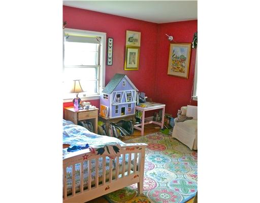 23 Beech Tree Road East Providence, RI 02916 - Photo 10 of 19 Bedroom.