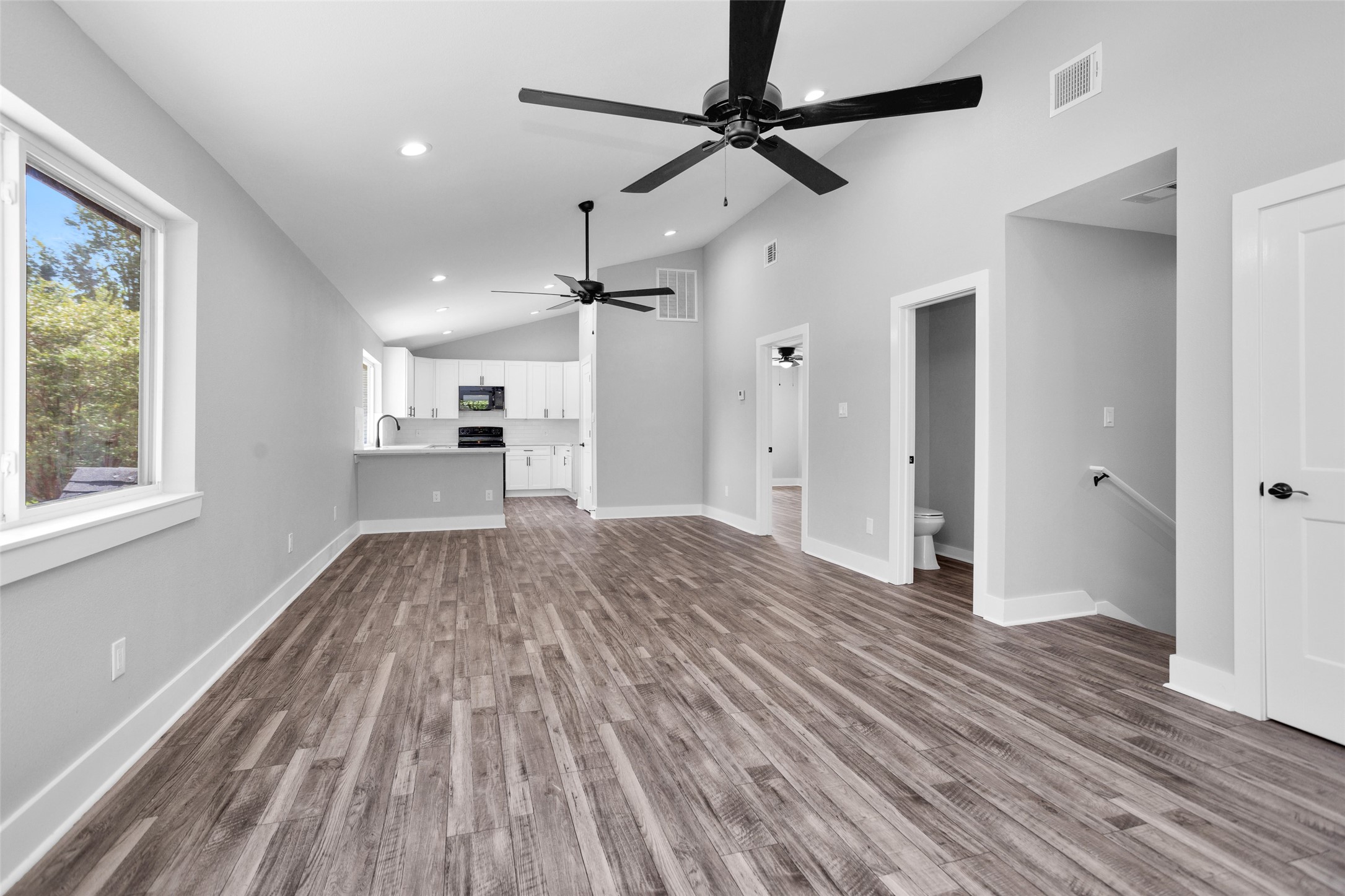 101 April Point Place Conroe, TX 77356 - Photo 17 of 50