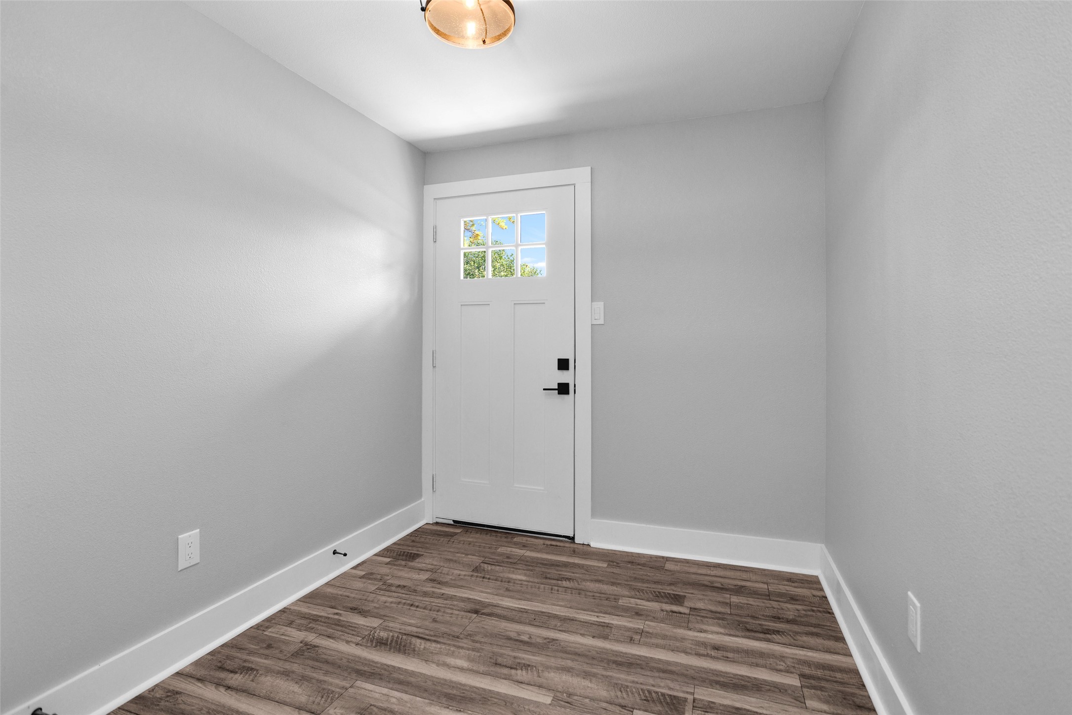 101 April Point Place Conroe, TX 77356 - Photo 4 of 50