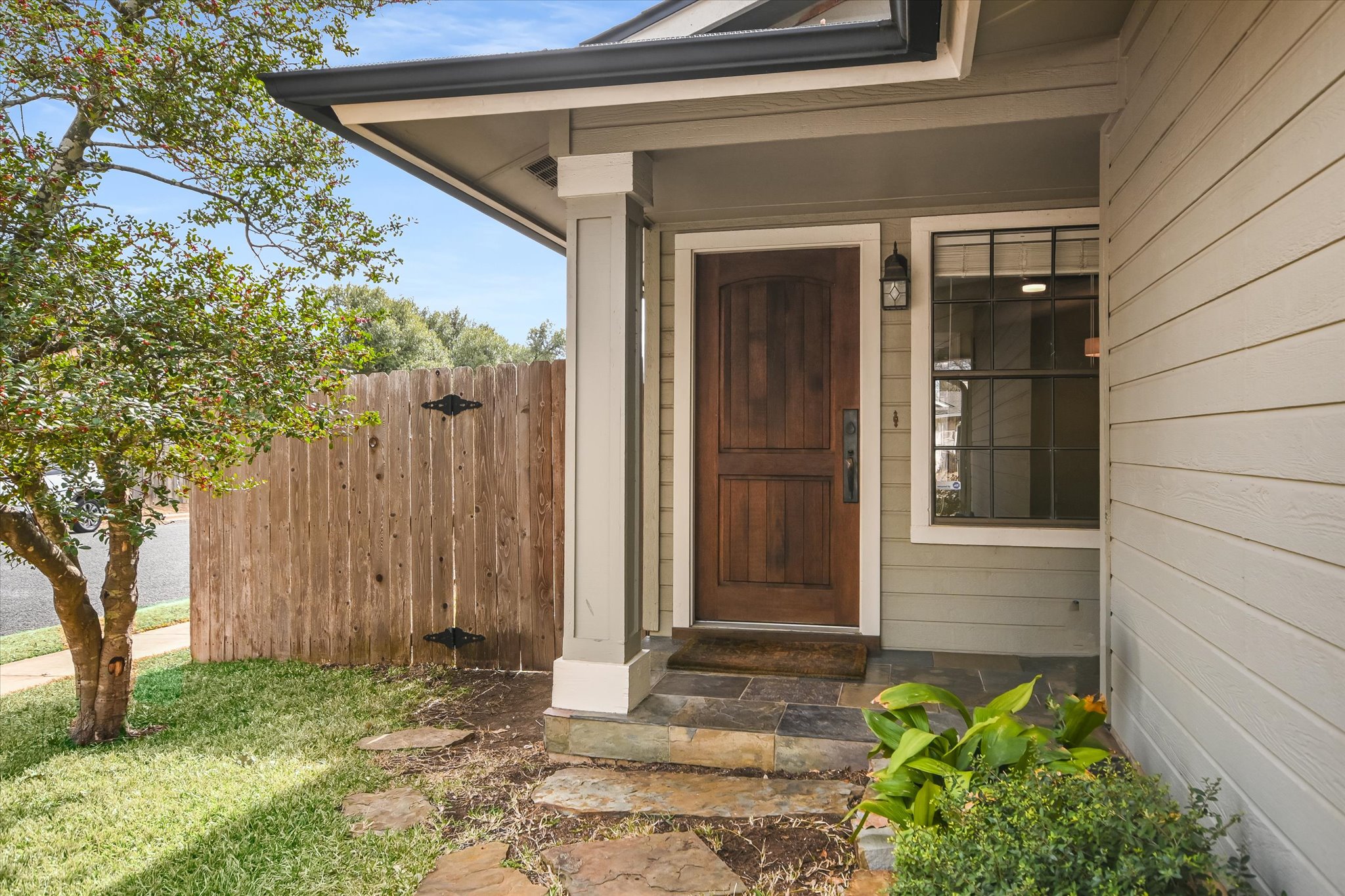 7701 Grovedale Trail Austin, TX 78729 - Photo 2 of 13 Property entrance