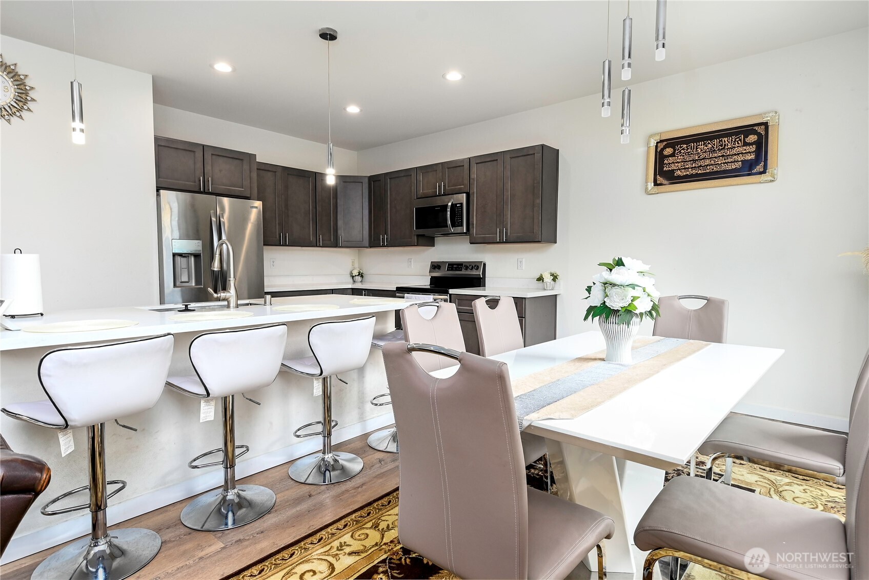 11512 3rd Place West, Unit B Everett, WA 98204 - Photo 6 of 26