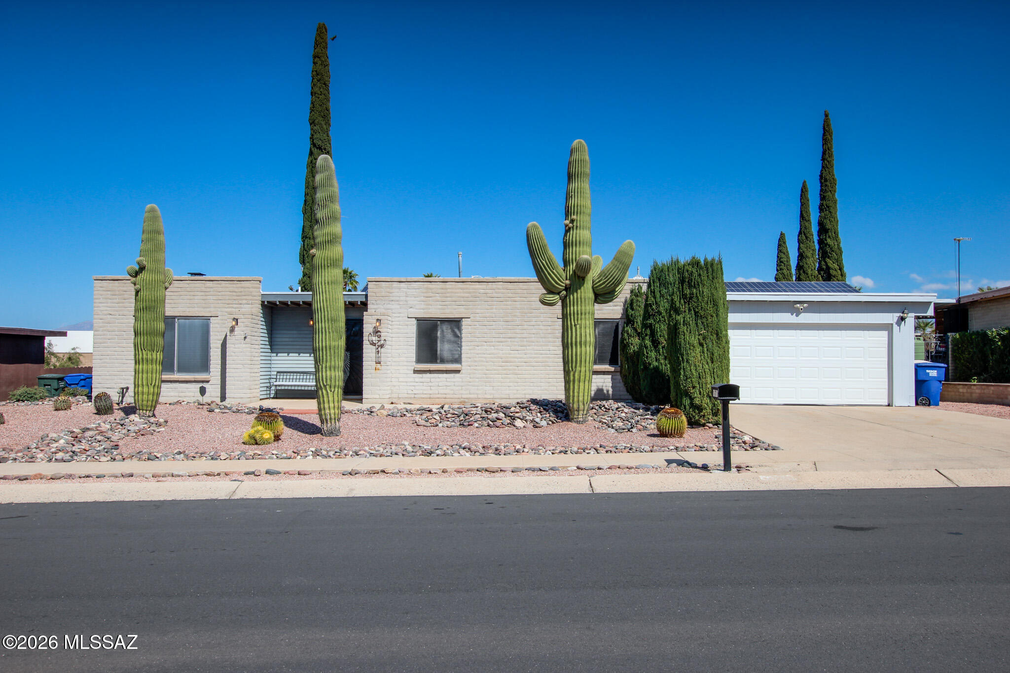 9771 East Sellarole Road Tucson, AZ 85730 - Photo 2 of 45 IMG_5559