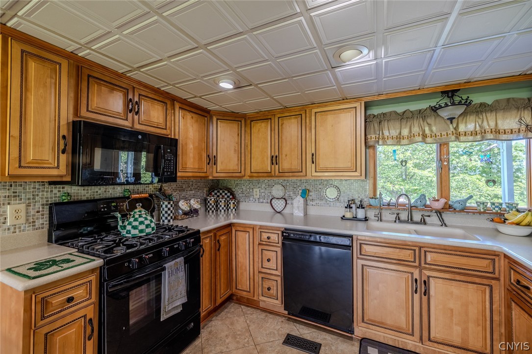 8619 Ball Road Brutus, NY 13166 - Photo 11 of 48