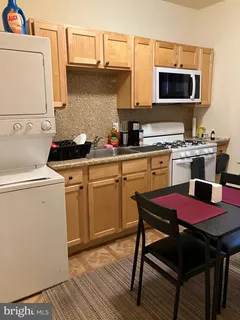 $310,000 | 2516 South 6th Street, Philadelphia, PA 19148