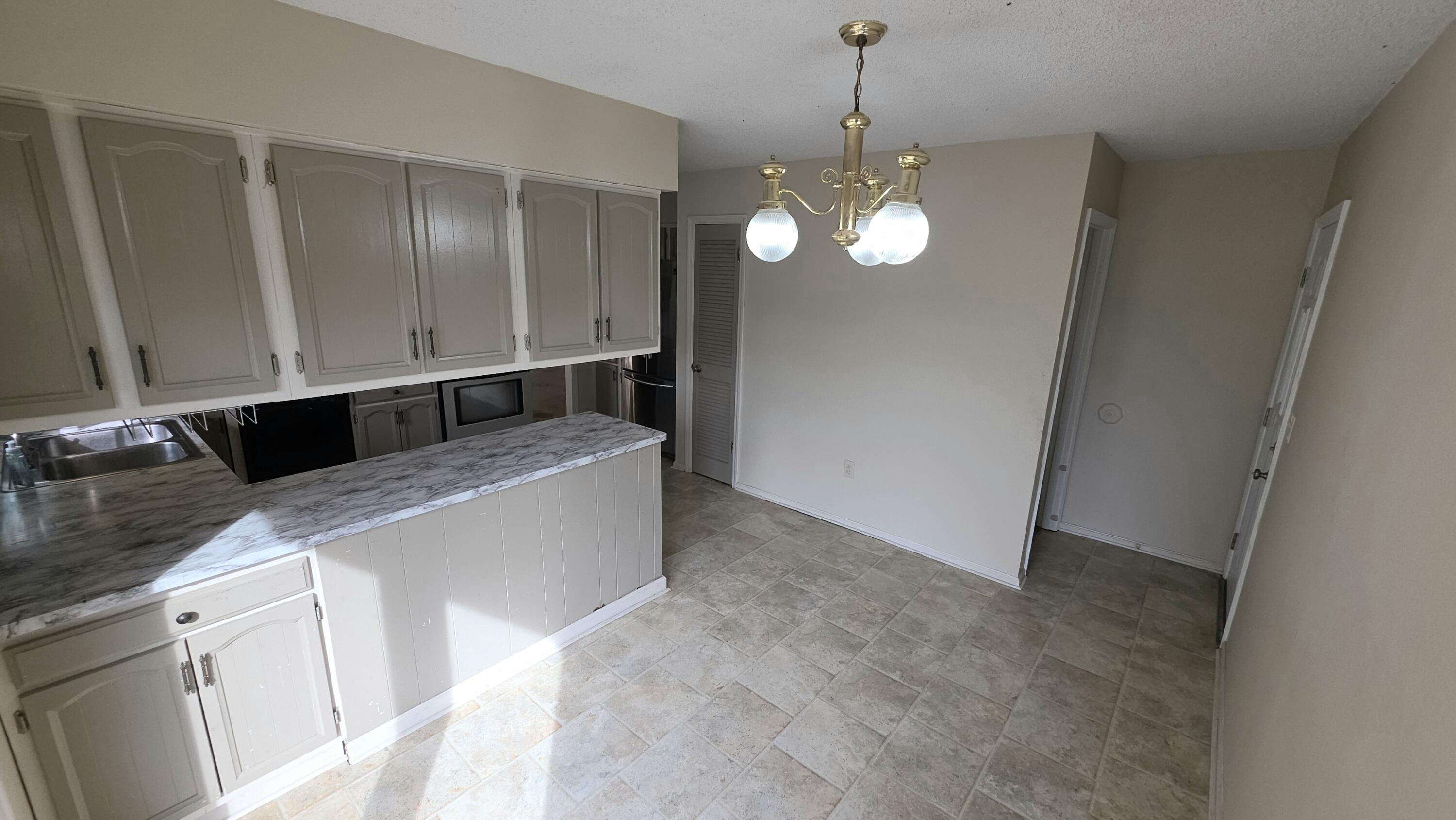 406 Green Street Springport, MI 49284 - Photo 17 of 47 20251017_153836 (1)