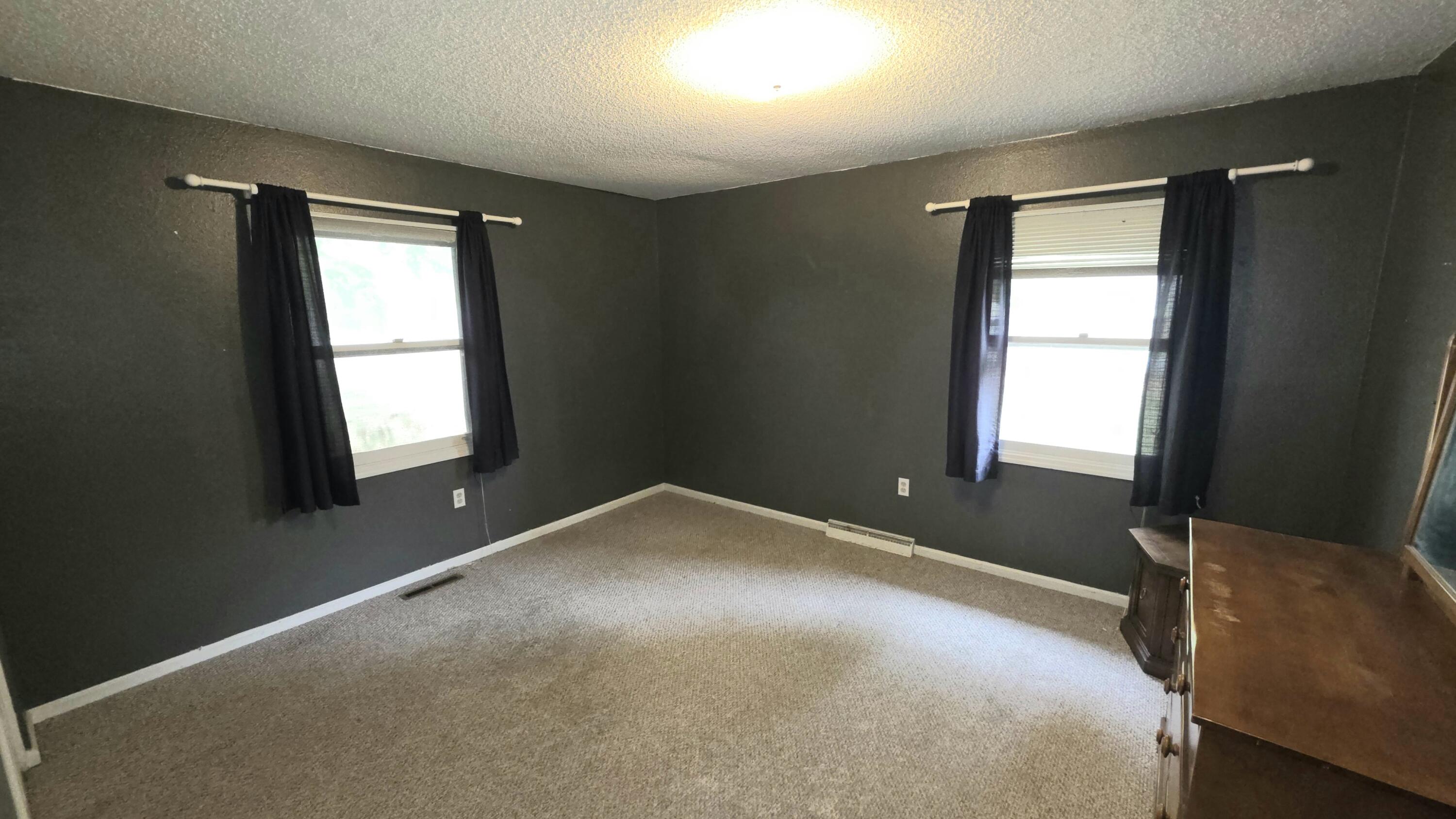 406 Green Street Springport, MI 49284 - Photo 29 of 47 20251017_153124 (1)