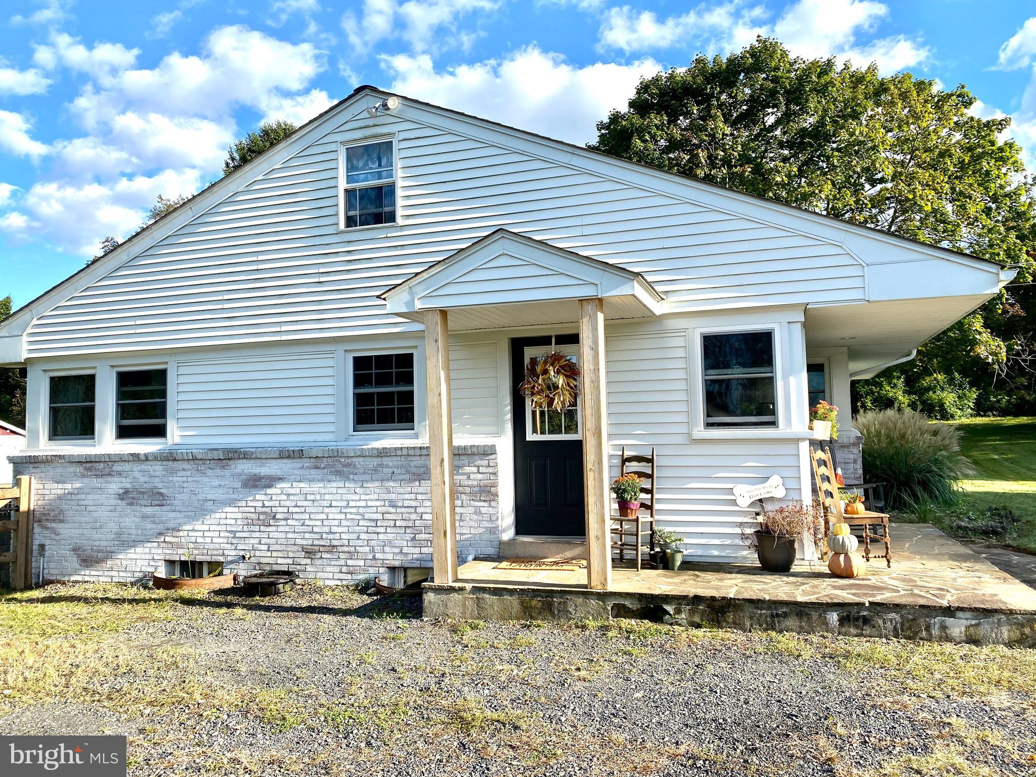 420 Pine Swamp Road Elverson, PA 19520 - Photo 2 of 24 Gallery Image 2
