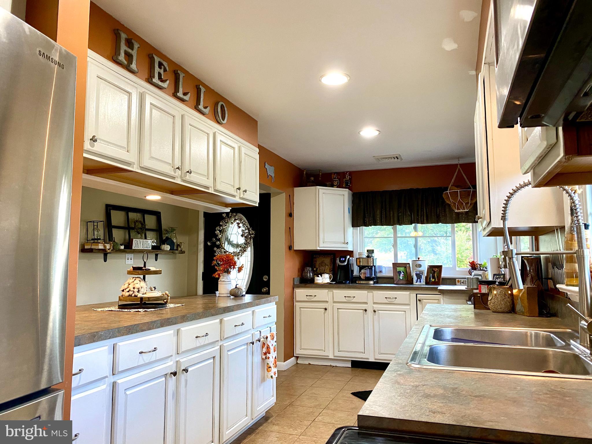 420 Pine Swamp Road Elverson, PA 19520 - Photo 5 of 24 Gallery Image 5