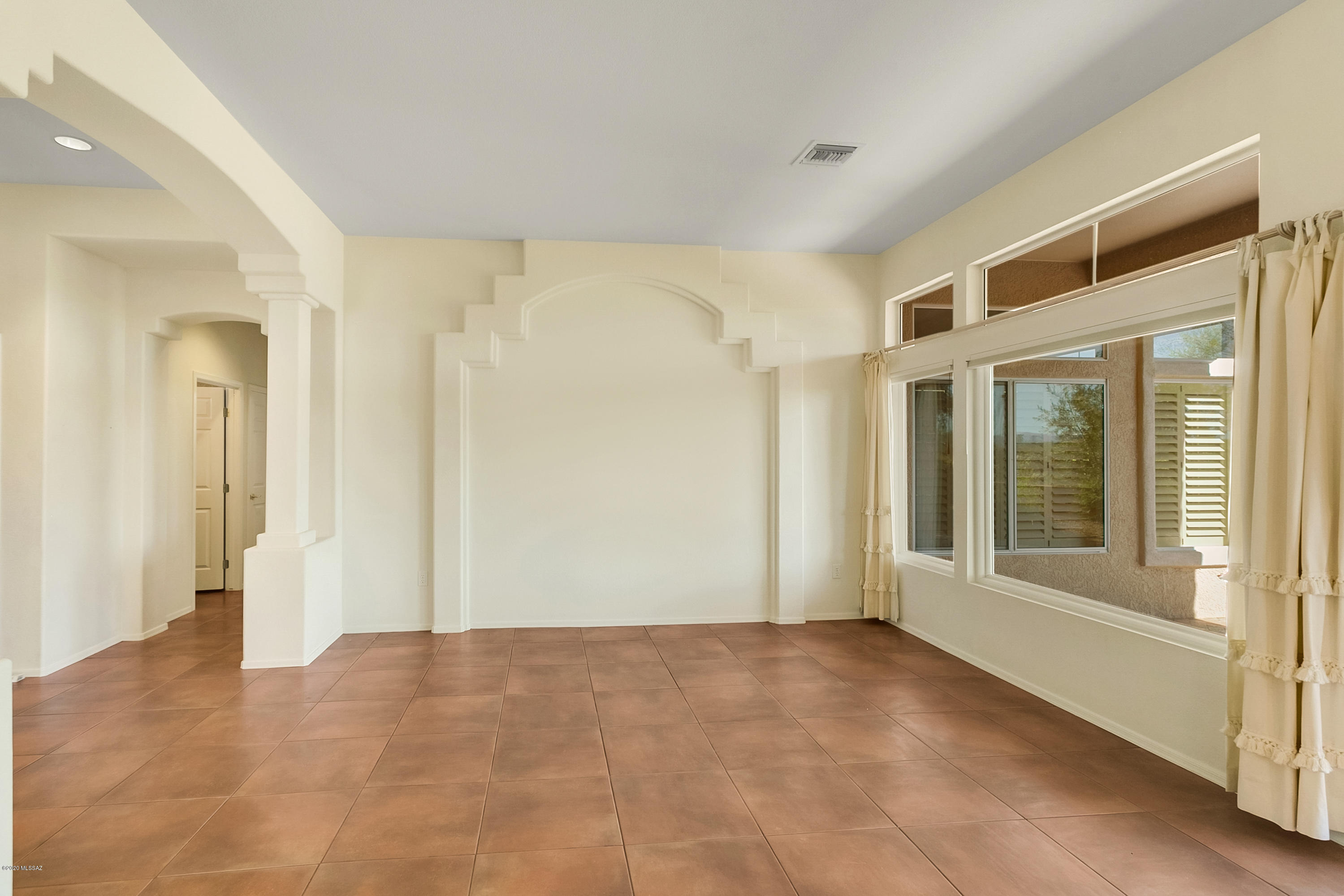 1621 East Crown Ridge Way Oro Valley, AZ 85755 - Photo 20 of 37