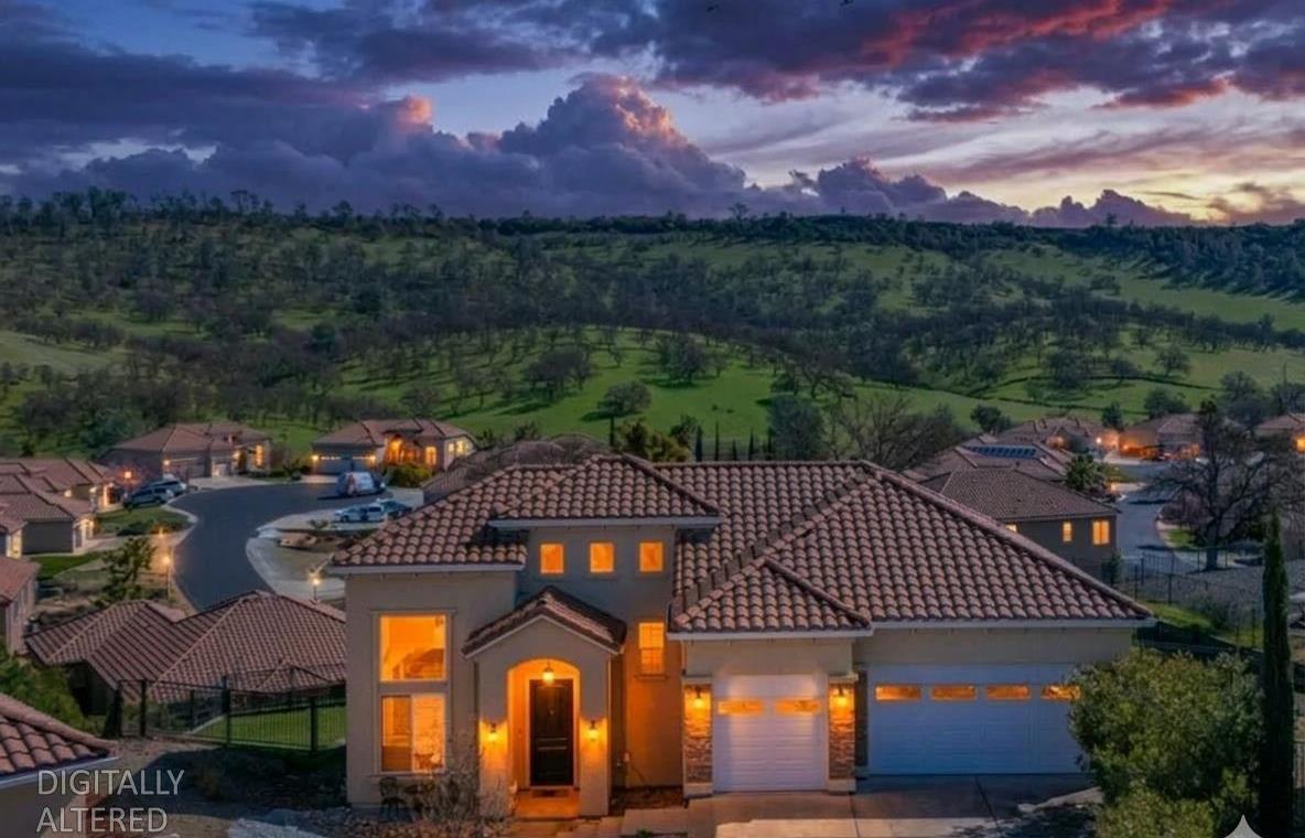 Your castle at the lake awaits!