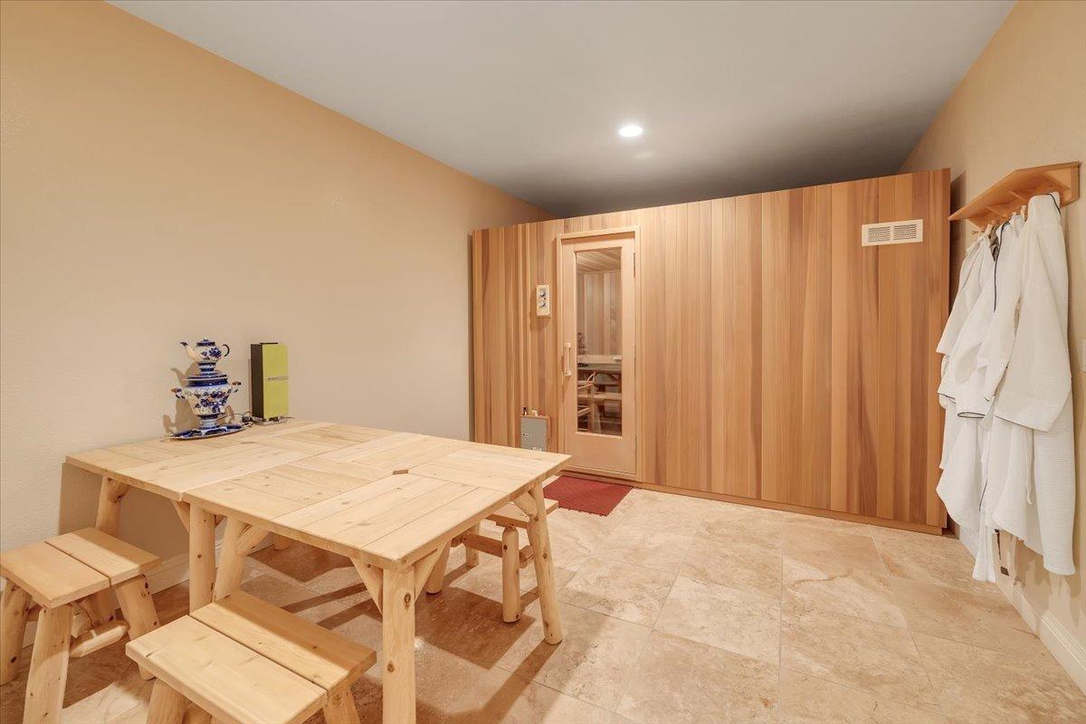 78 Aphrodite Court Copperopolis, CA 95228 - Photo 50 of 98 a very nice looking room with a bed