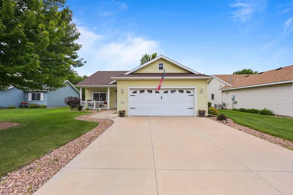 $349,900 | 1227 Willow Pond Drive, Waite Park, MN 56387