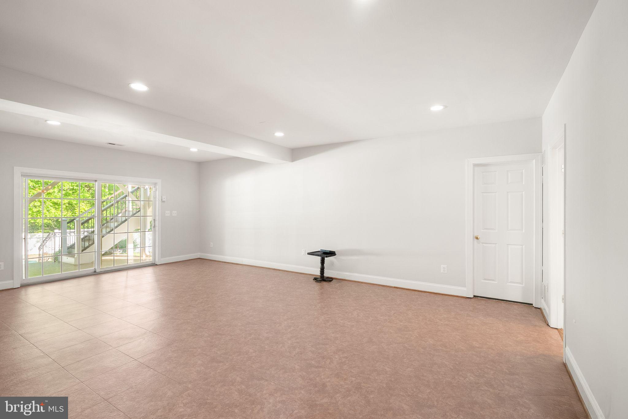 9401 Keyser Road Nokesville, VA 20181 - Photo 73 of 106 Recreation Room Egress Side