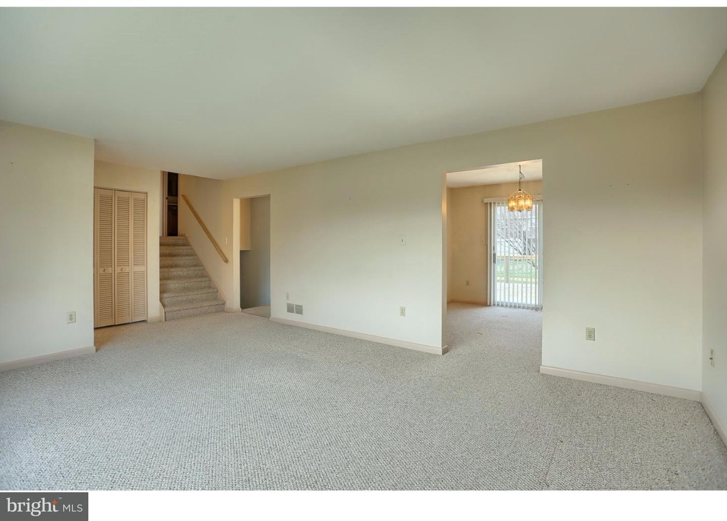 1109 Rhodora Avenue Reading, PA 19605 - Photo 13 of 25 Living Room