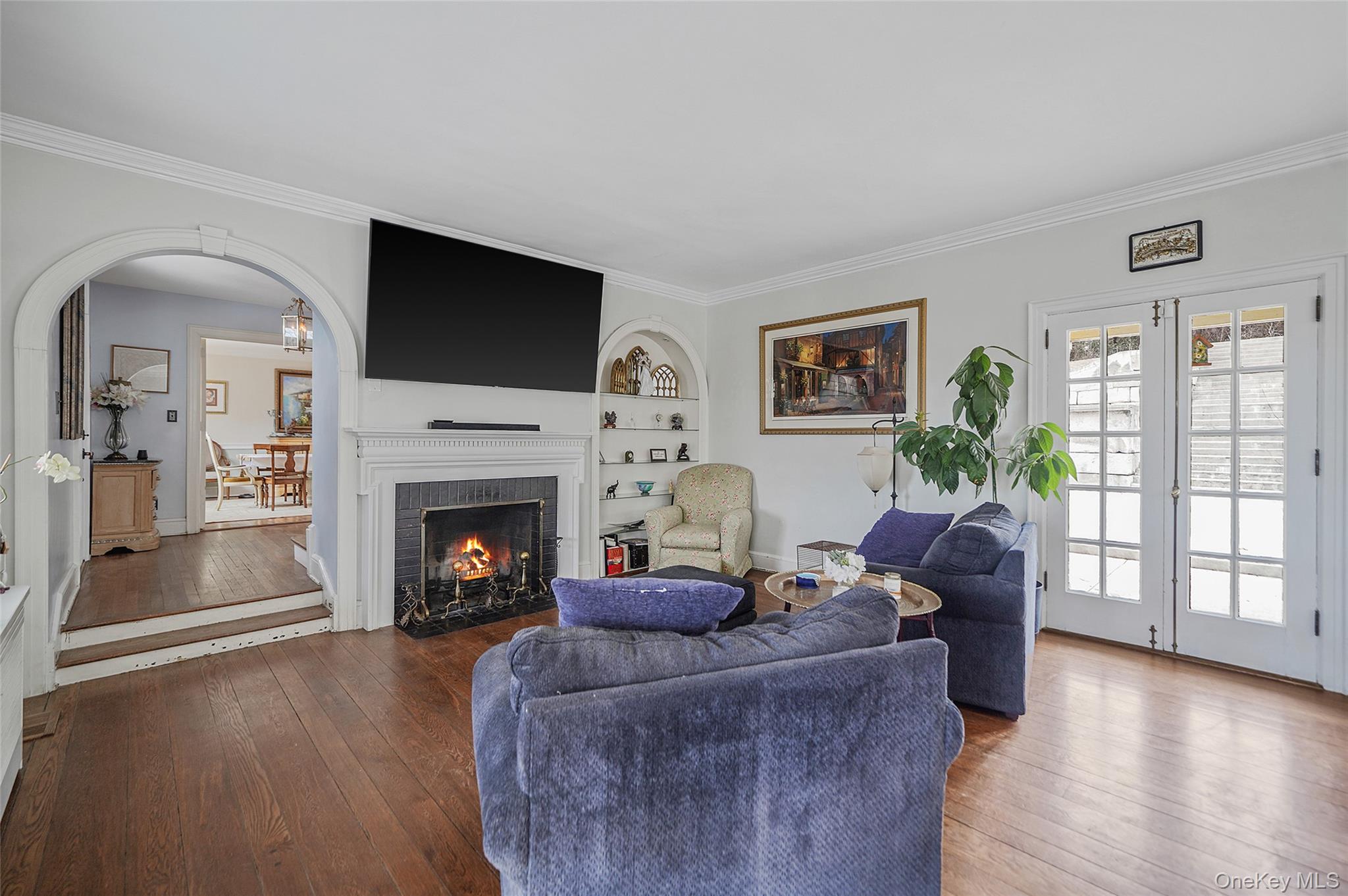 195 Cedar Swamp Road Glen Head, NY 11545 - Photo 13 of 50