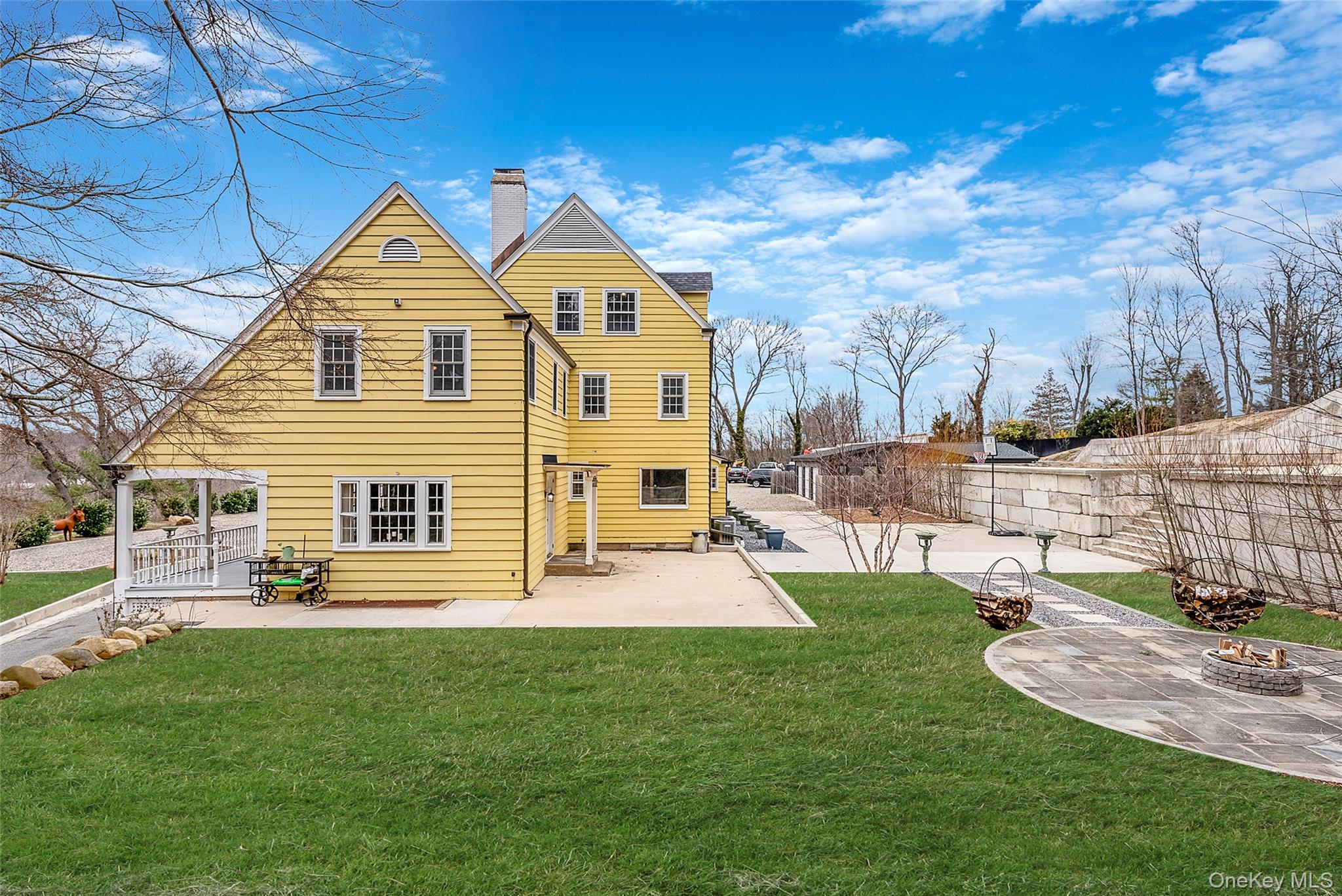 195 Cedar Swamp Road Glen Head, NY 11545 - Photo 7 of 50