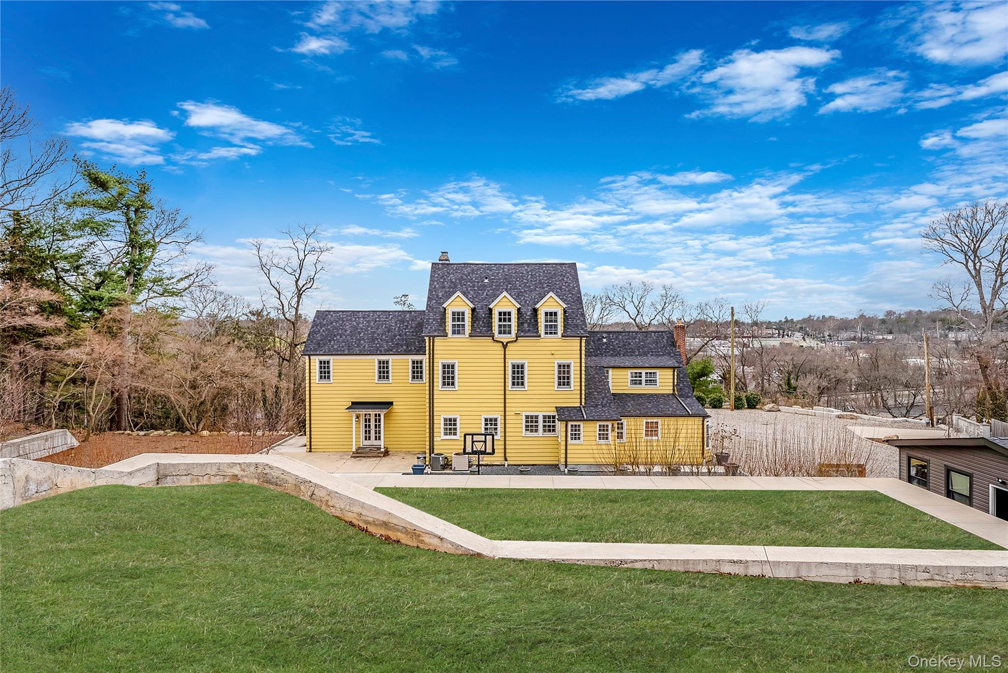 195 Cedar Swamp Road Glen Head, NY 11545 - Photo 8 of 50