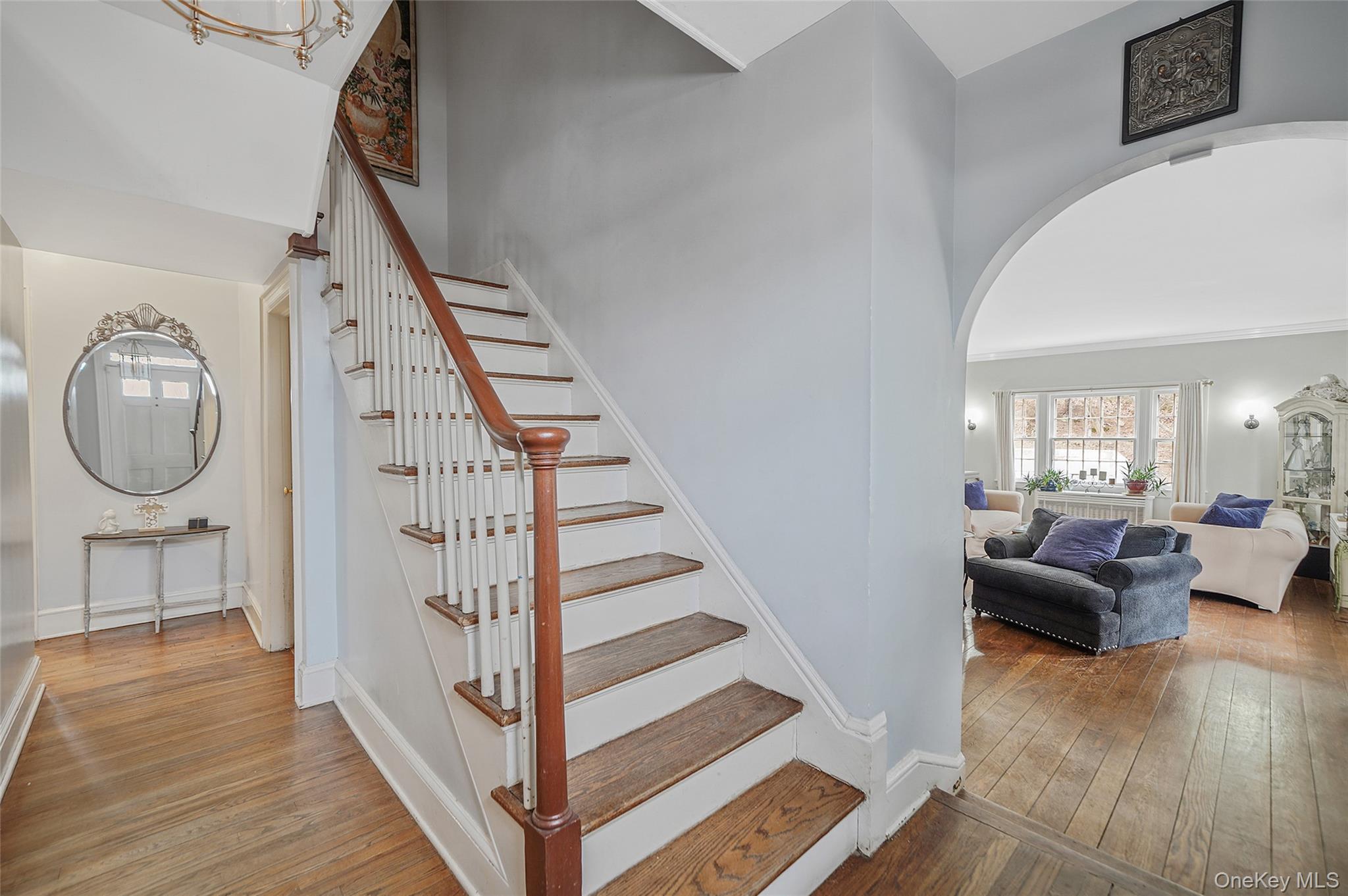 195 Cedar Swamp Road Glen Head, NY 11545 - Photo 10 of 50