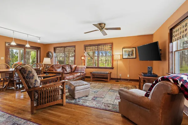$590,000 | 28080 Morgan Avenue, Lindstrom, MN 55045