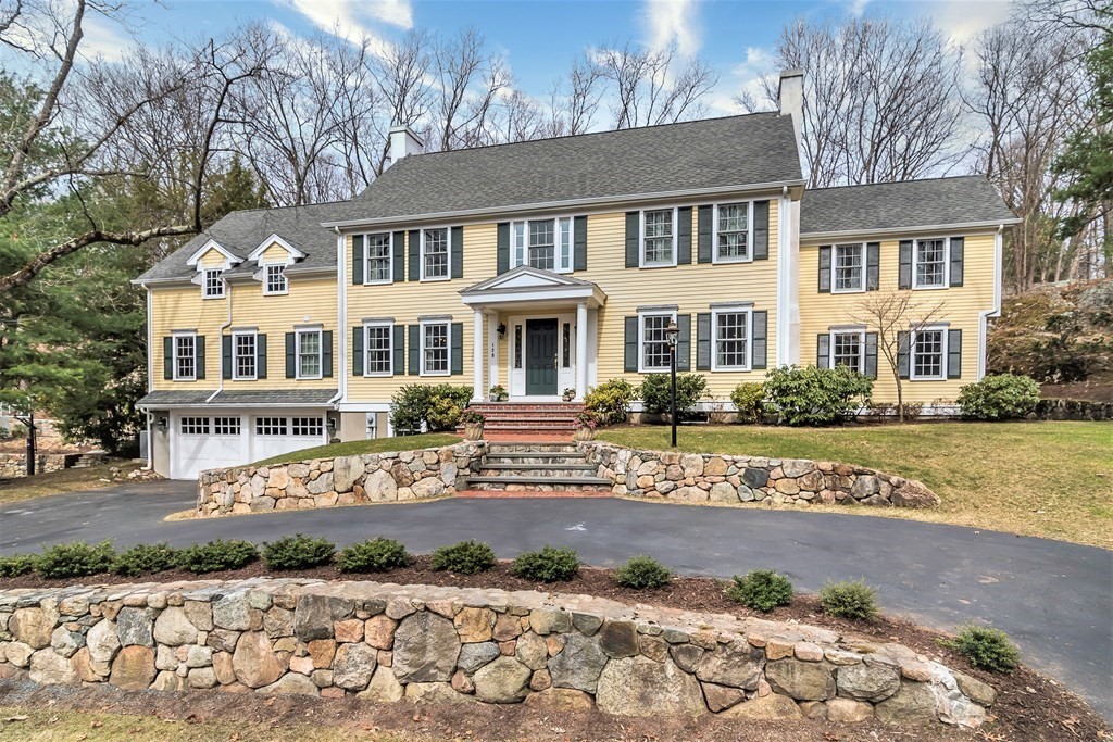 129 Hampshire Road Wellesley, MA 02481 - Photo 1 of 29