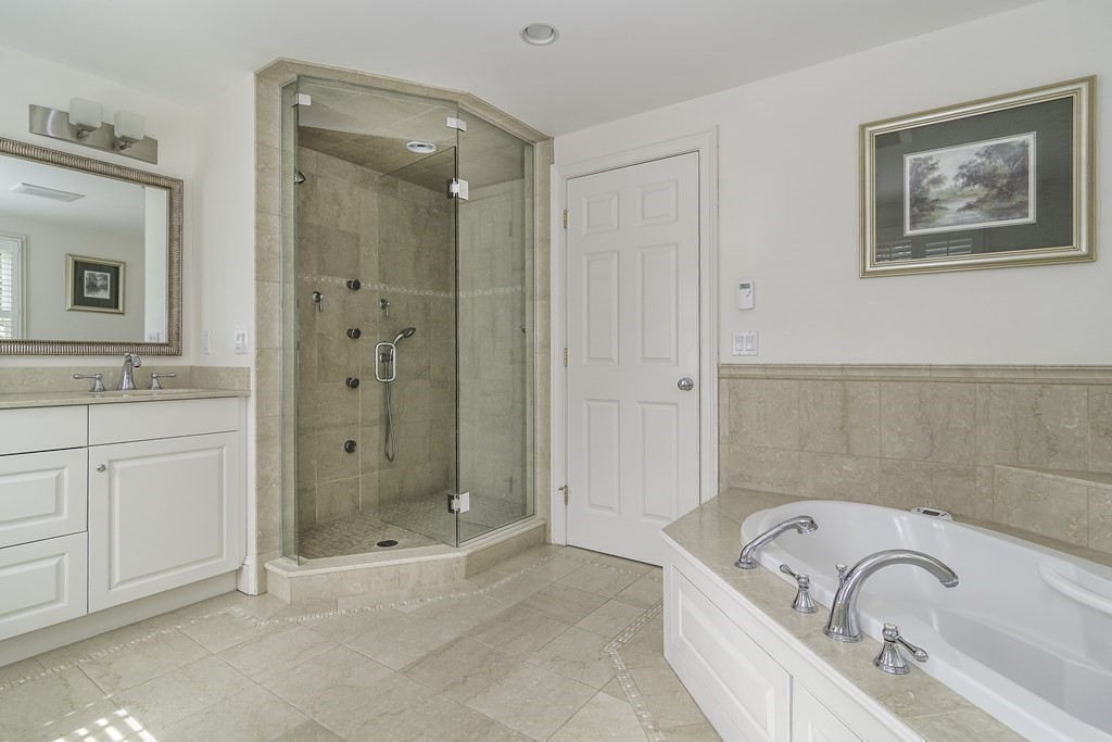 129 Hampshire Road Wellesley, MA 02481 - Photo 16 of 29