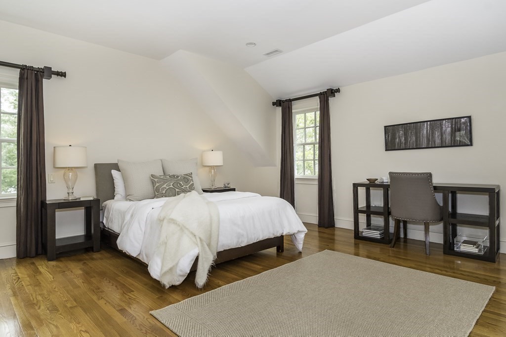 129 Hampshire Road Wellesley, MA 02481 - Photo 18 of 29