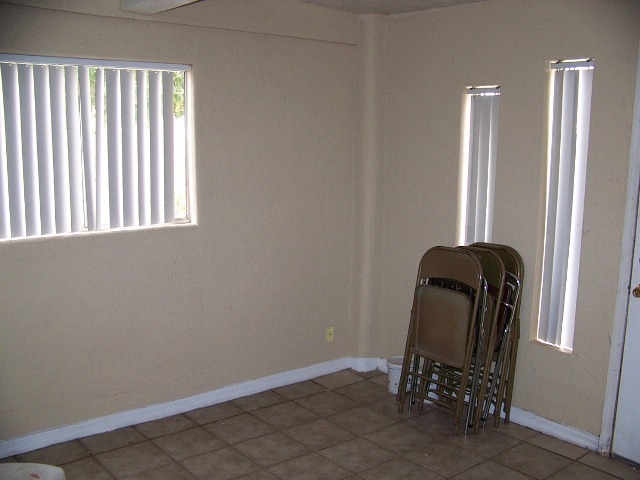 3145 West Berkeley Road Phoenix, AZ 85009 - Photo 8 of 14 Photo