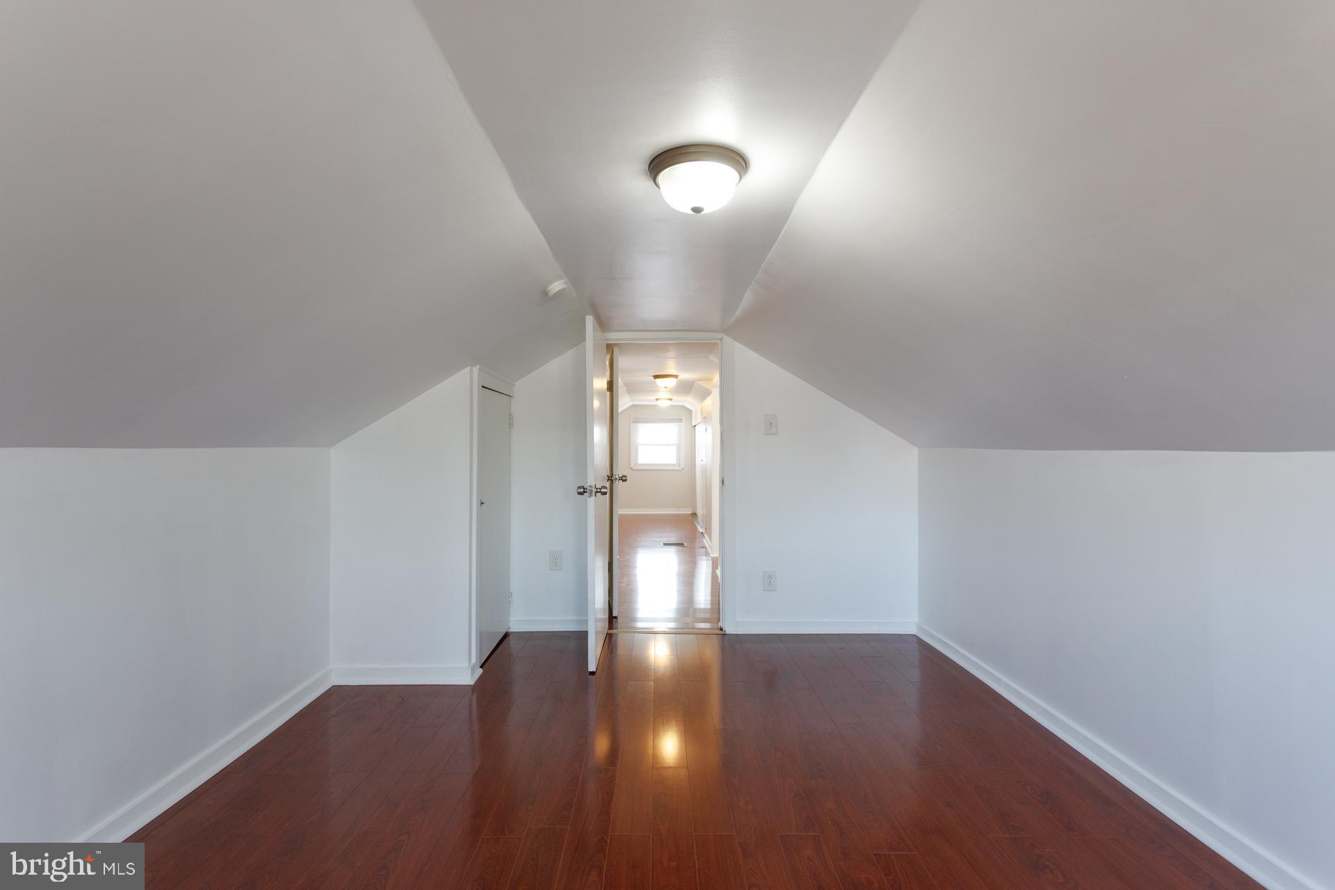1213 Friendship Street Philadelphia, PA 19111 - Photo 19 of 30