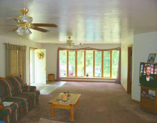 631 County Line Road Acme, PA 15610 - Photo 7 of 8 Den/Family/Great Room.