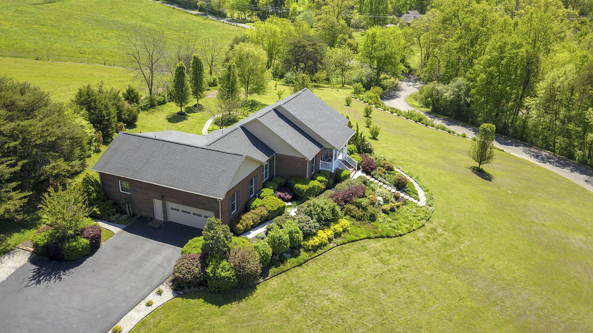 350 Windridge Road Friendsville, TN 37737 - Photo 37 of 40 Drone Garage Side