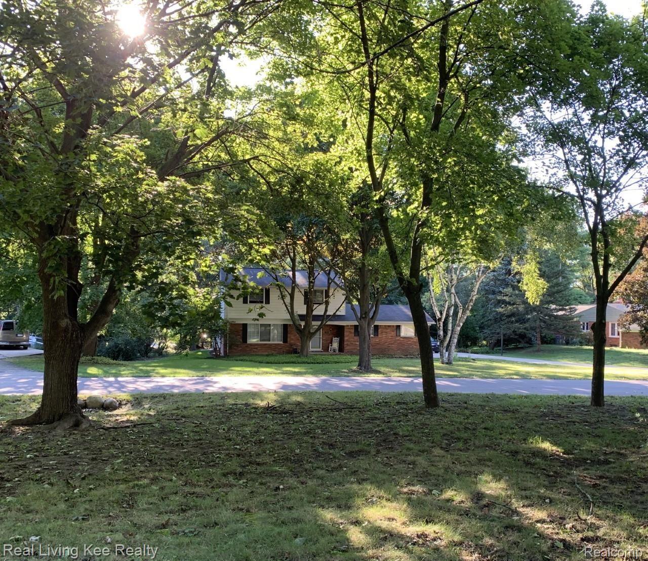 354 Texas Avenue Rochester, MI 48309 - Photo 9 of 62 thumbnail_IMG_5632.jpg