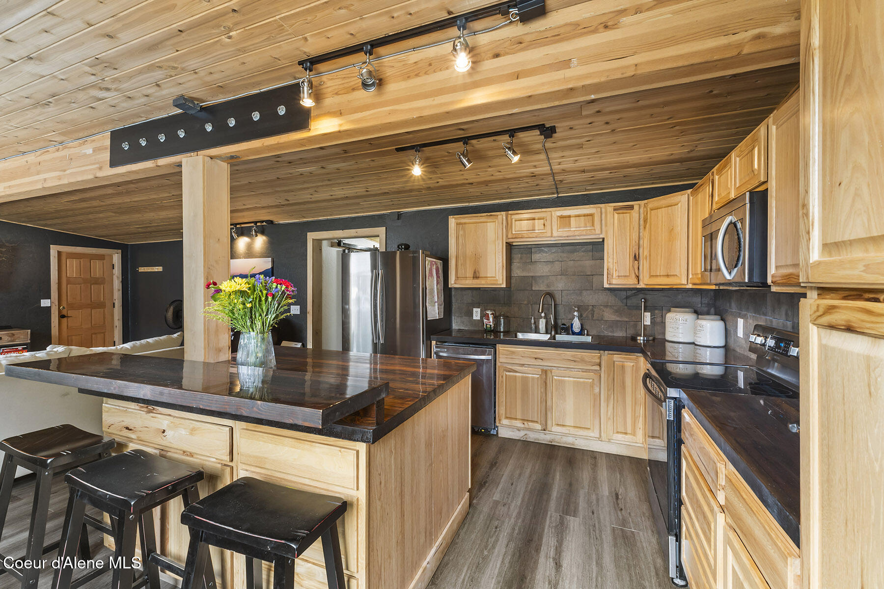 118 Timber Lane Nordman, ID 83848 - Photo 7 of 50 118-Timber-Ln-7486