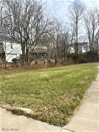 $5,900 | 303 West State Street, Barberton, OH 44203
