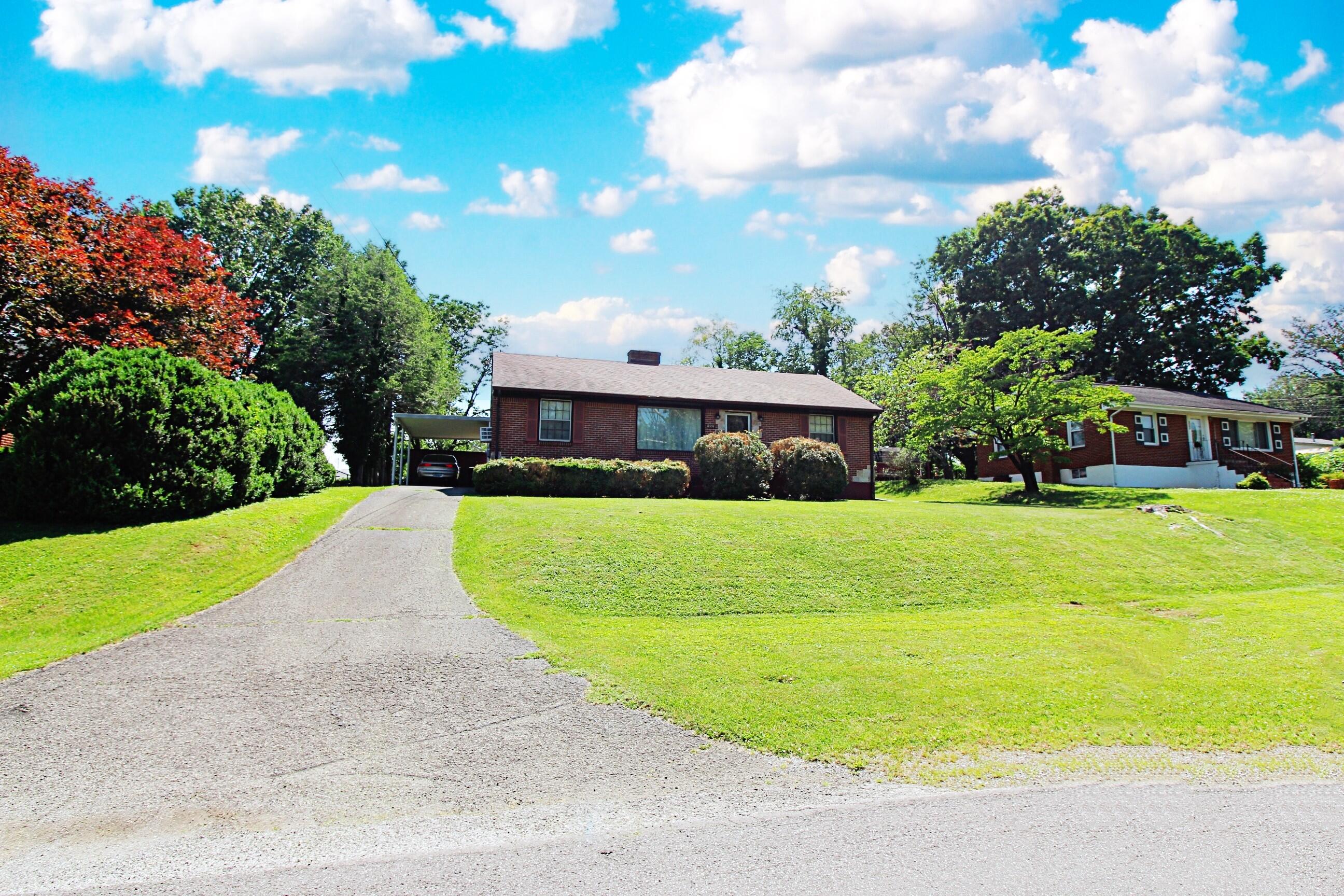 6554 Newland Road Roanoke, VA 24019 - Photo 1 of 26 Front View