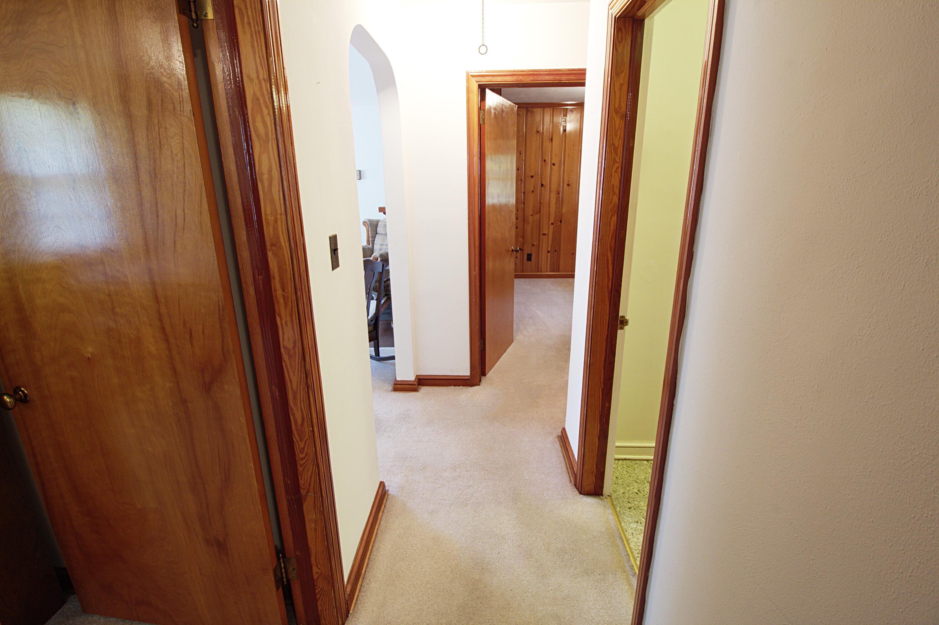 6554 Newland Road Roanoke, VA 24019 - Photo 15 of 26 Hallway