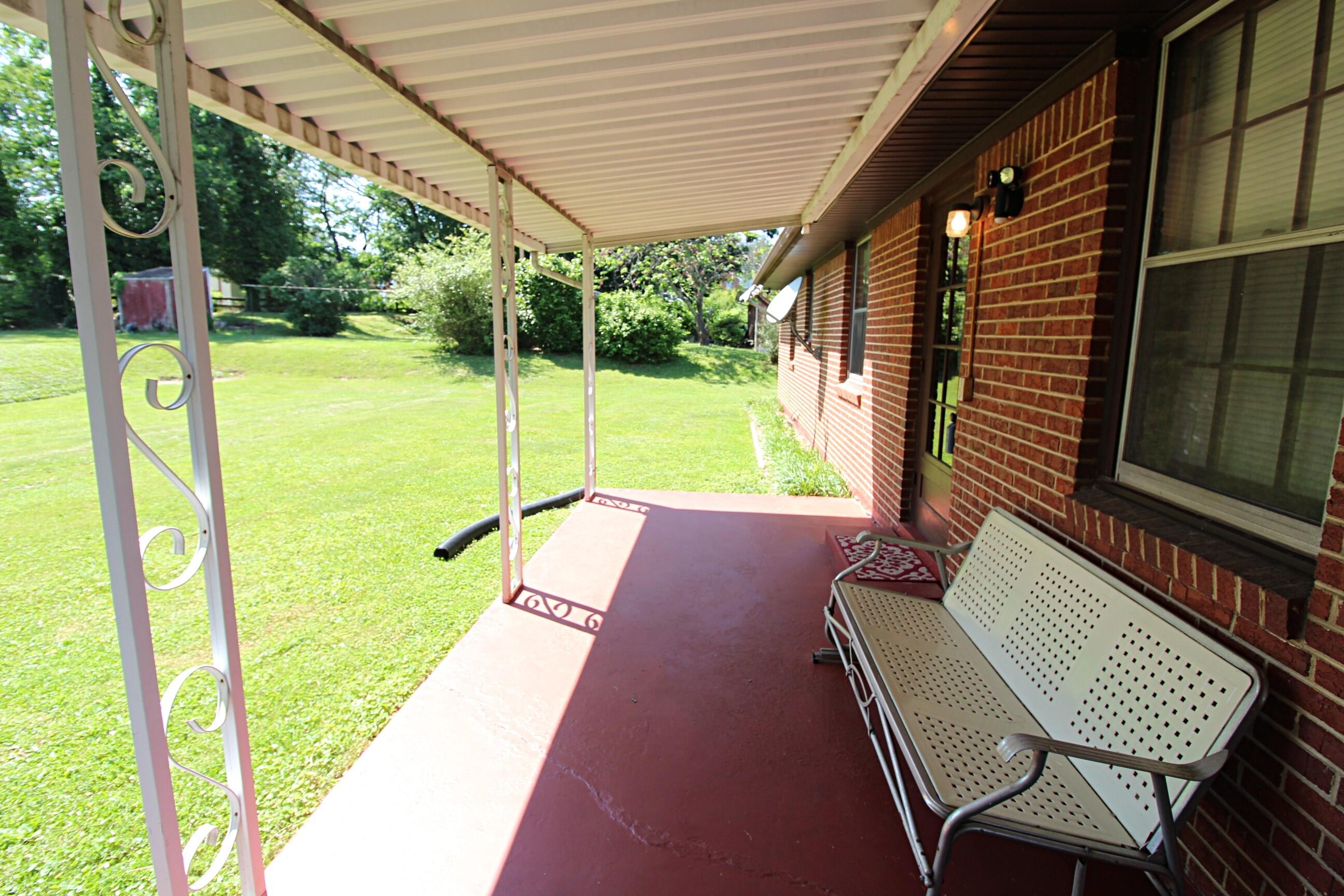 6554 Newland Road Roanoke, VA 24019 - Photo 21 of 26 Back Porch