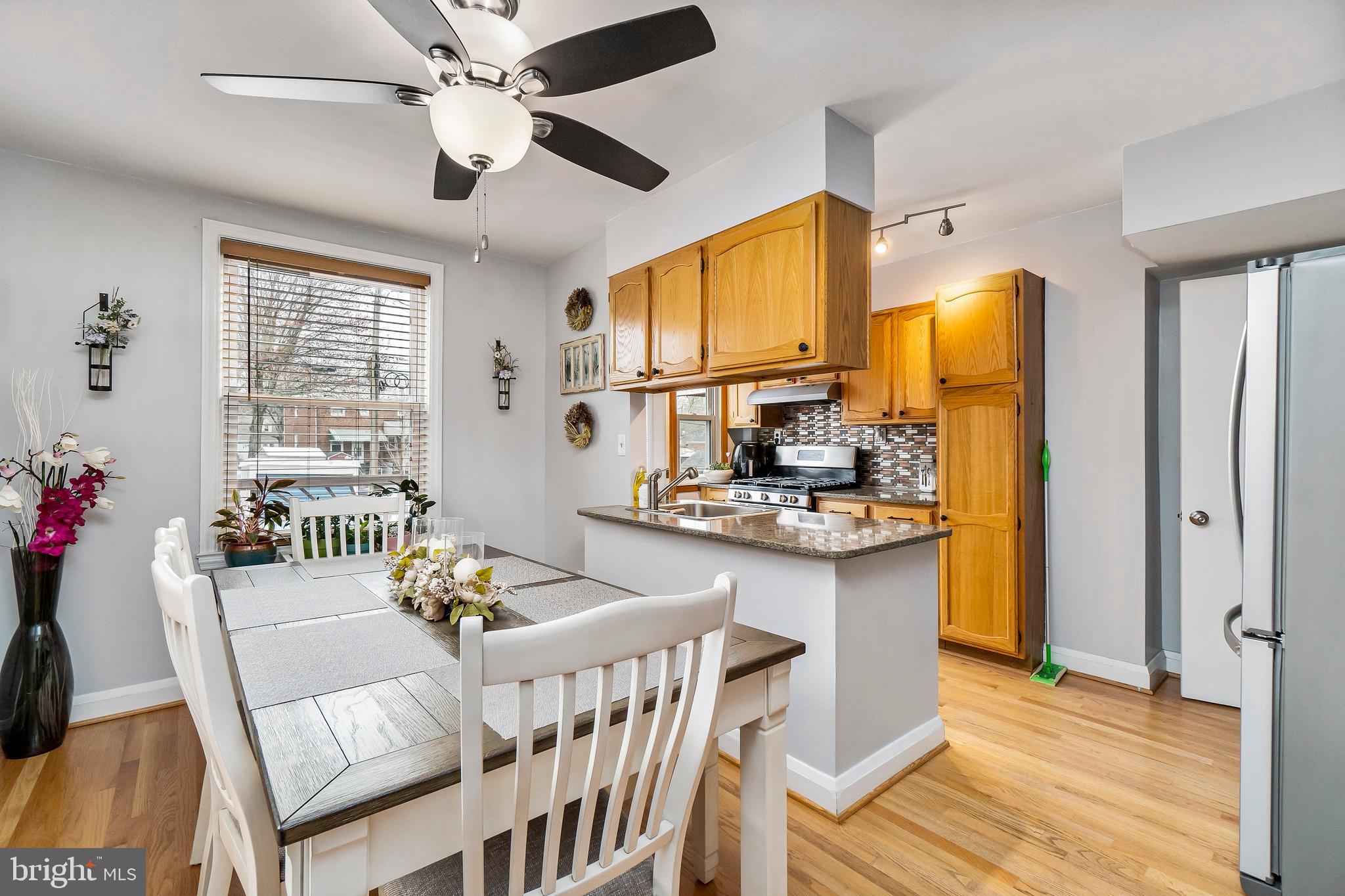 8527 Water Oak Road Baltimore, MD 21234 - Photo 9 of 37