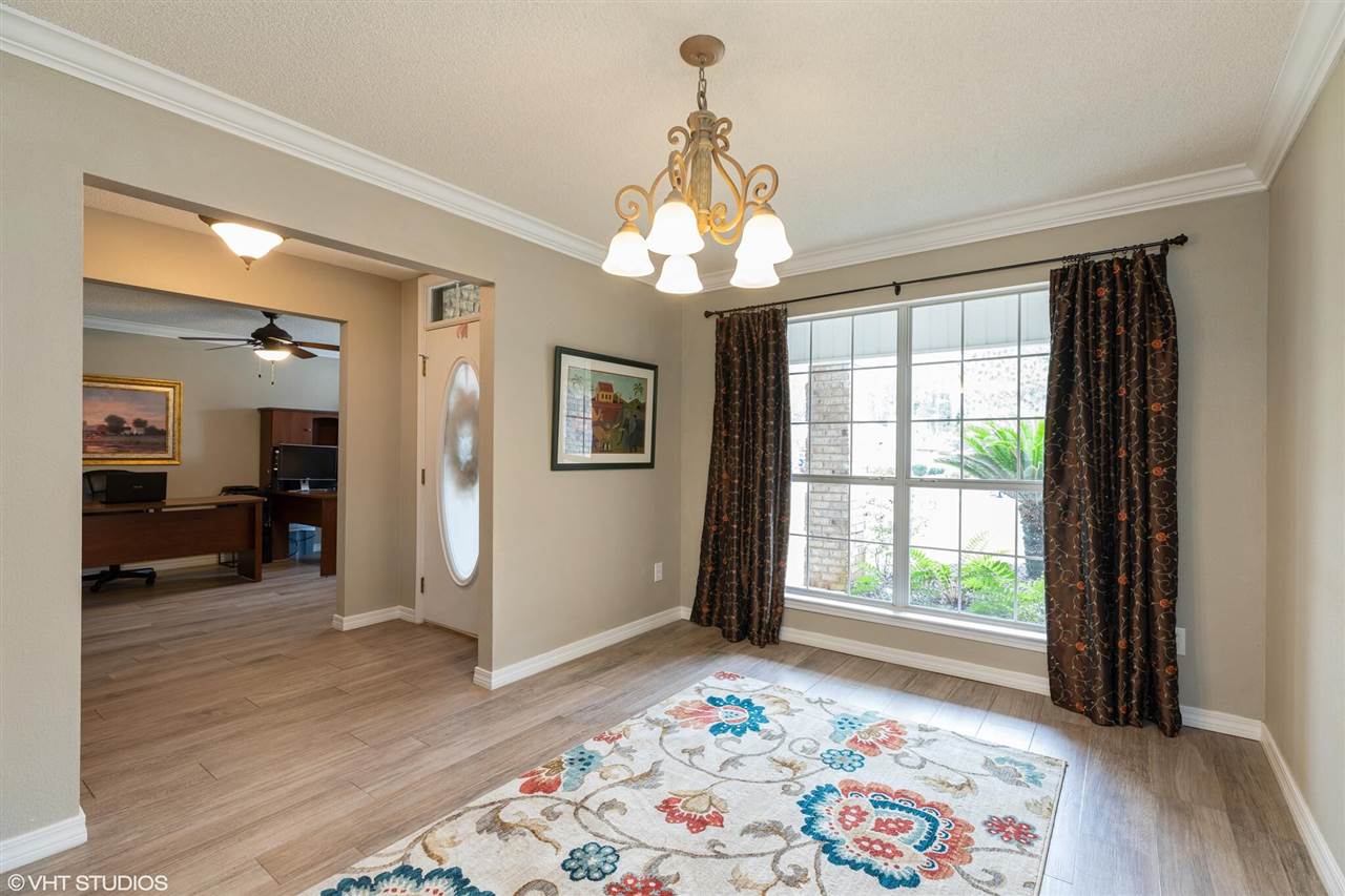 7175 Riverview Road Navarre, FL 32566 - Photo 6 of 33 Gallery Image 6
