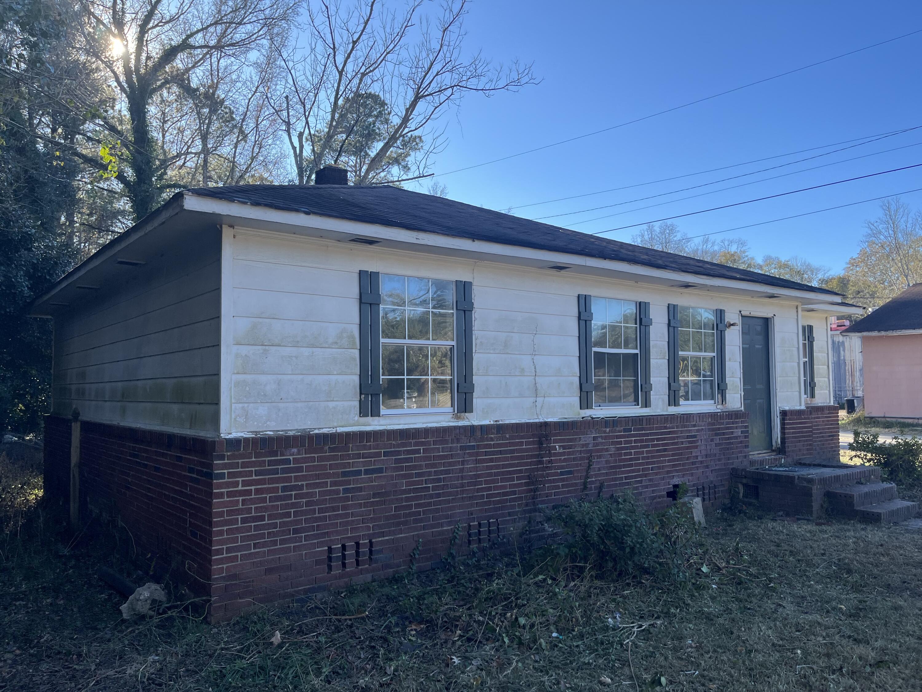 1210 Hampton Street Walterboro, SC 29488 - Photo 4 of 5 IMG_4570