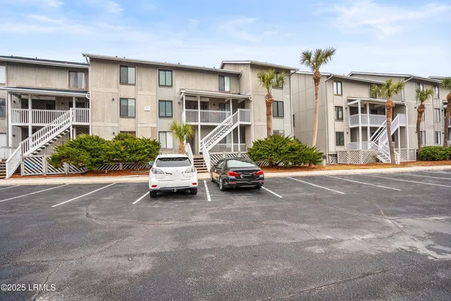 $345,900 | 1 Cedar Reef, Unit F101, Harbor Island, SC 29920