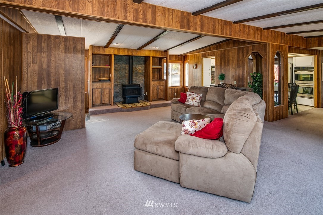 176 West King Tut Road Lynden, WA 98264 - Photo 4 of 40 Gallery Image 4