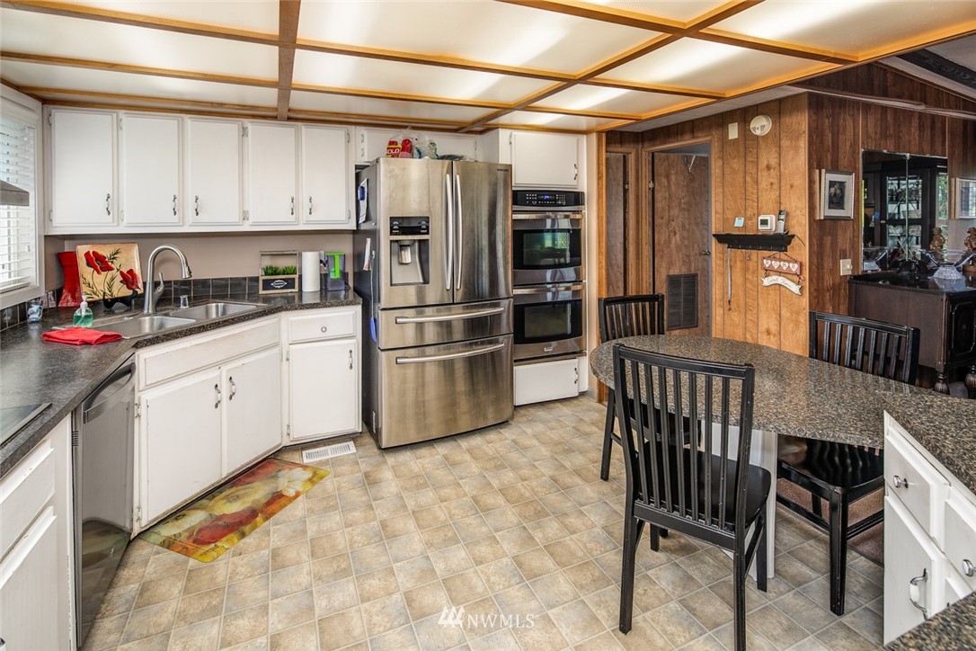 176 West King Tut Road Lynden, WA 98264 - Photo 7 of 40 Gallery Image 7
