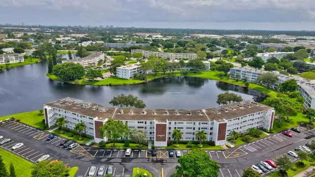$259,000 | 3107 Cambridge East, Unit 3107, Deerfield Beach, FL 33442