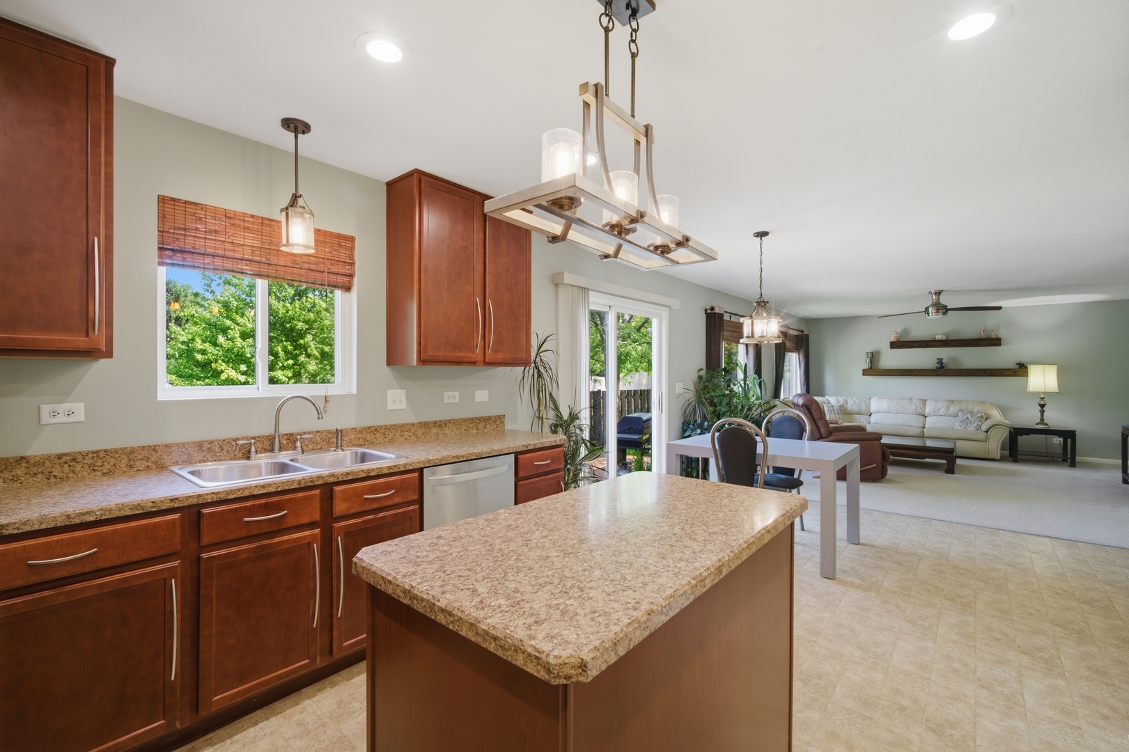 843 Brahms Road Volo, IL 60073 - Photo 8 of 29
